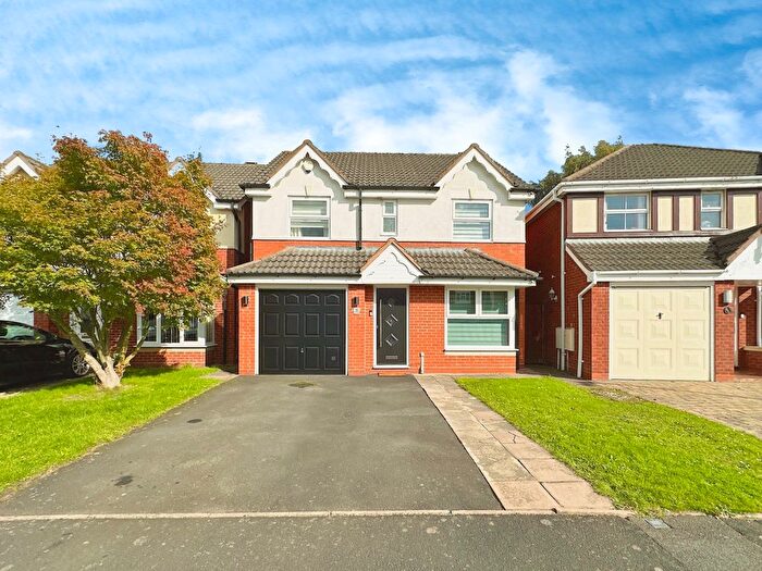 4 Bedroom Detached House For Sale In Wood Common Grange, Pelsall, Walsall, WS3