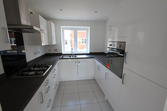 3 Bedroom Semi Detached House To Rent In Swift Drive, Bodicote, Oxon, OX15