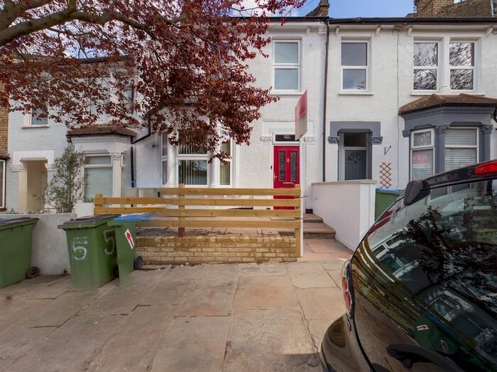 3 Bedroom End Of Terrace House To Rent In Dupree Road, London, SE7