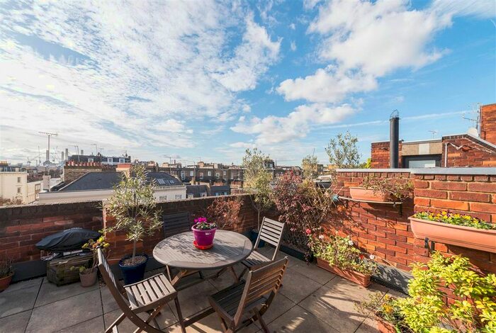 2 Bedroom Flat To Rent In Tachbrook Street, London, SW1V