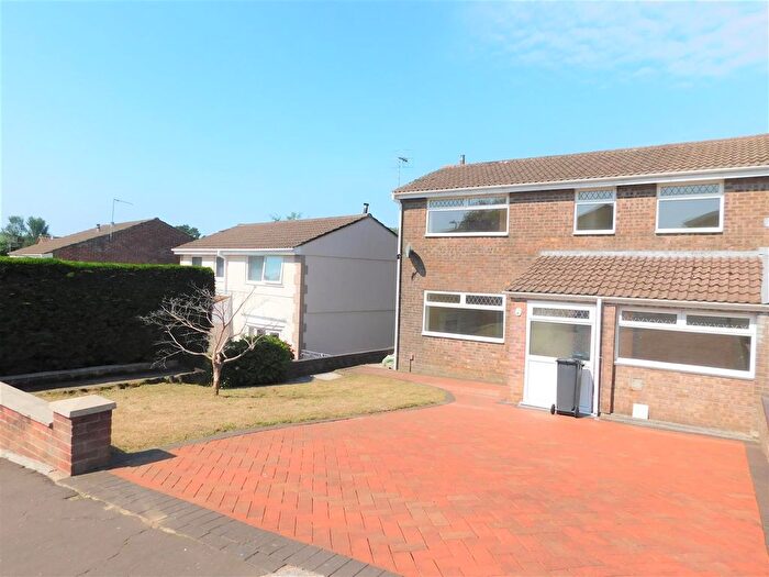 3 Bedroom Semi-detached House For Sale In Greenwood Drive, Cimla, Neath, SA11