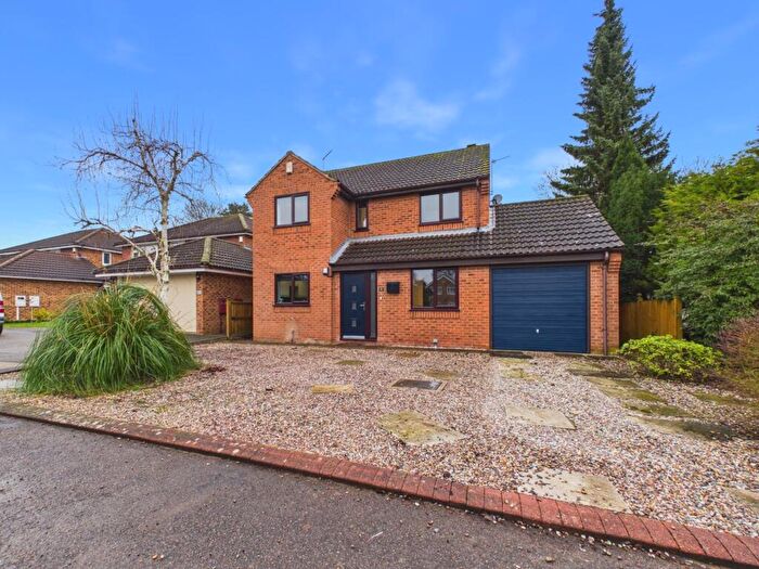 4 Bedroom Detached House For Sale In Rochley Close, Oakwood, DE21
