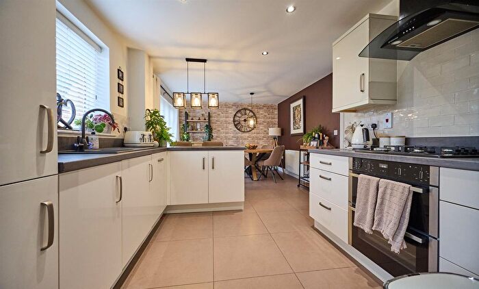4 Bedroom Detached House To Rent In Frezenberg Close, Burbage, LE10