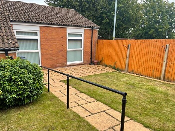 1 Bedroom Bungalow To Rent In Arrowfield Green, Birmingham, B38