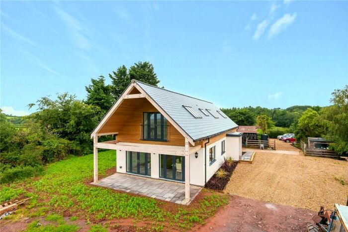 4 Bedroom Detached House For Sale In . Acres - Pennymoor, Tiverton, Devon, EX16