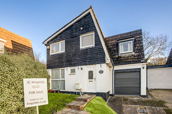 4 Bedroom Detached House For Sale In Wooburn Green, HP10