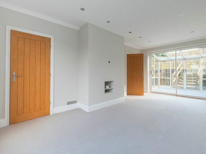 2 Bedroom Semi-Detached House To Rent In Allerton Grange Avenue, Leeds, LS17