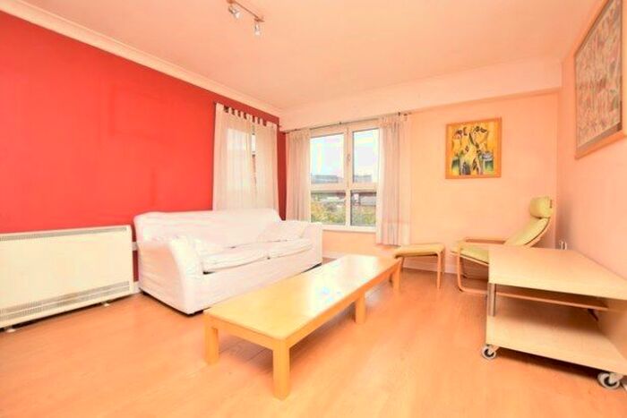 2 Bedroom Flat To Rent In Pinsent, Sheffield, S3