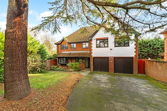 6 Bedroom Detached House For Sale In Long Drive, Burnham, Slough, Buckinghamshire, SL1