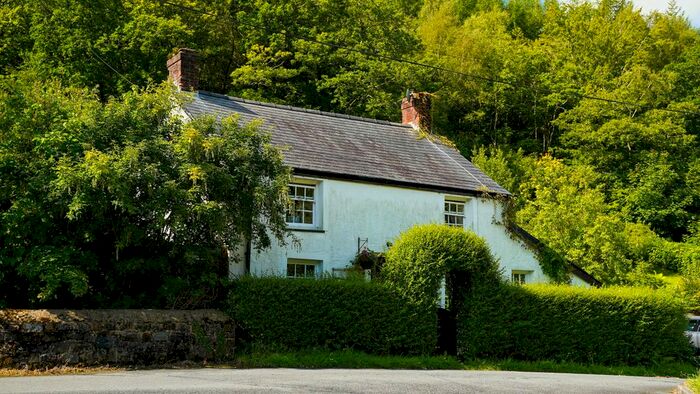 3 Bedroom Cottage For Sale In Penybont House, Penbontrhydybeddau, Aberystwyth, Ceredigion, SY23