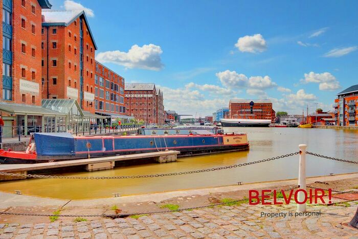 1 Bedroom Flat For Sale In Commercial Road, The Docks, Gloucester, GL1