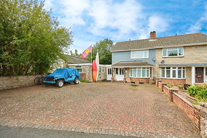 4 Bedroom Semi-detached House For Sale In Mountbatten Drive, Ryde, Isle Of Wight, PO33