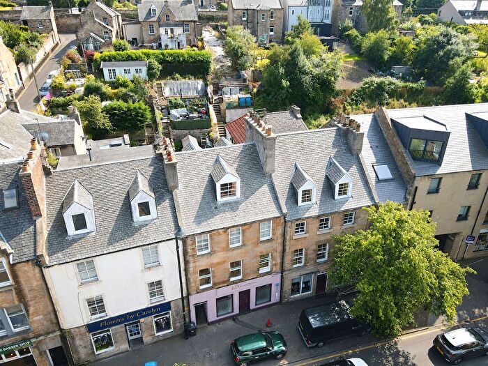 2 Bedroom Flat For Sale In High Street, Linlithgow, EH49