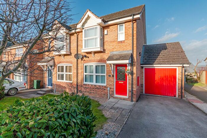 2 Bedroom Semi-Detached House For Sale In Stead Hill Way, Thackley, Bradford, West Yorkshire, BD10