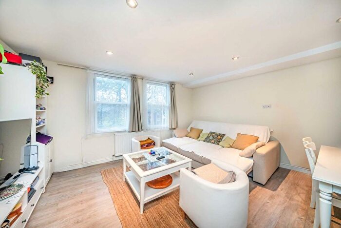 1 Bedroom Flat To Rent In Merton High Street, South Wimbledon, SW19