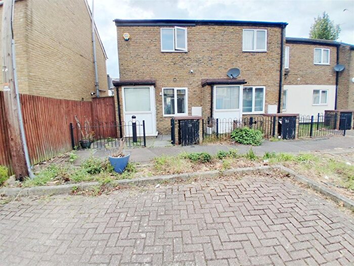 1 Bedroom End Terrace House For Sale In Copthorne Mews, Hayes, UB3