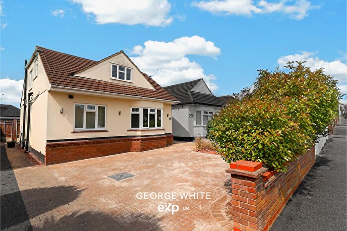 5 Bedroom Detached House For Sale In Hilary Crescent, Rayleigh, SS6