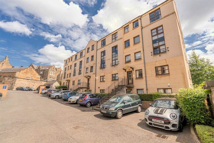 2 Bedroom Flat To Rent In /, Rodney Place, Edinburgh, Midlothian, EH7