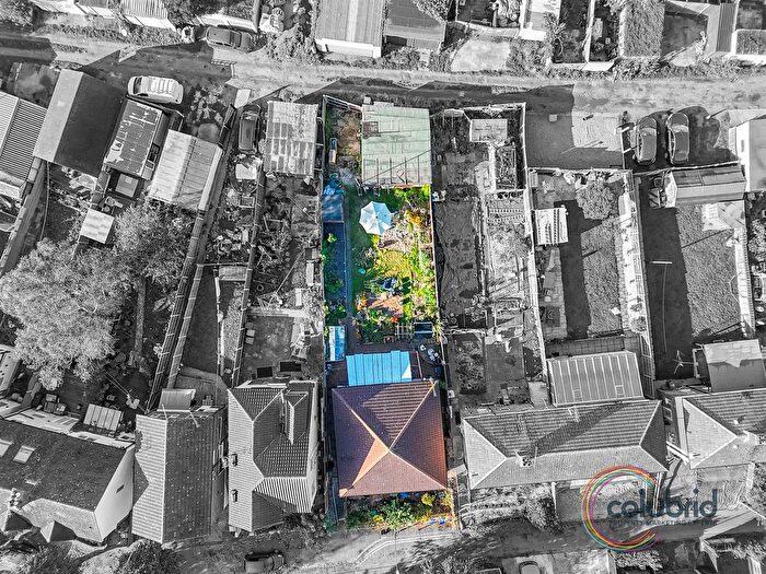 2 Bedroom Detached House For Sale In Milton Road, Grays, RM17