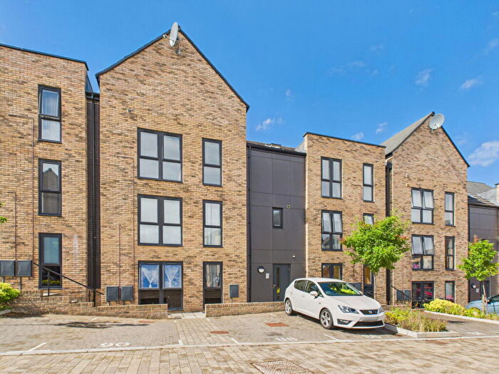 2 Bedroom Flat For Sale In Old Pump House Close, Bedminster Down, Bristol, BS13