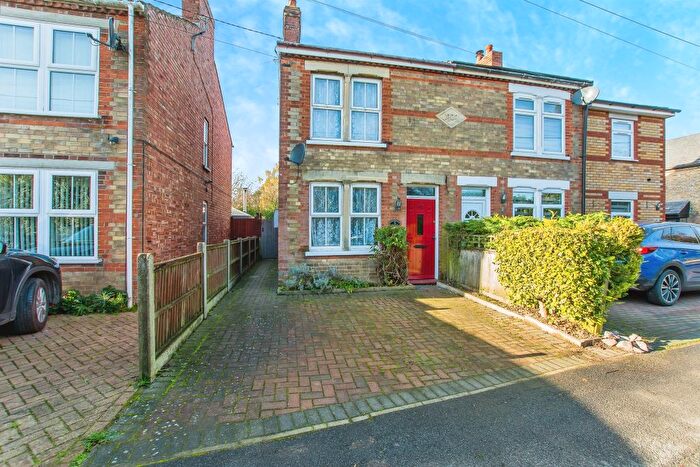 4 Bedroom Semi-Detached House For Sale In Meadowgate Lane, Elm, Wisbech, PE14