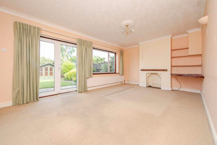 3 Bedroom End Of Terrace House For Sale In Oxford Close, Great Cornard, Sudbury, CO10