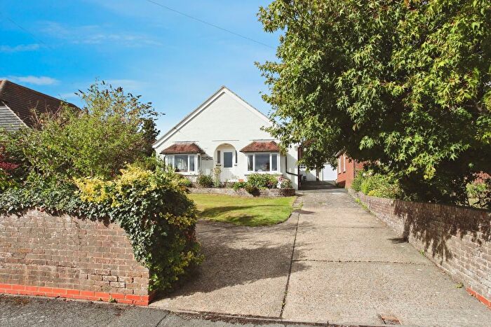 3 Bedroom Bungalow For Sale In Townlands Road, Wadhurst, East Sussex, TN5