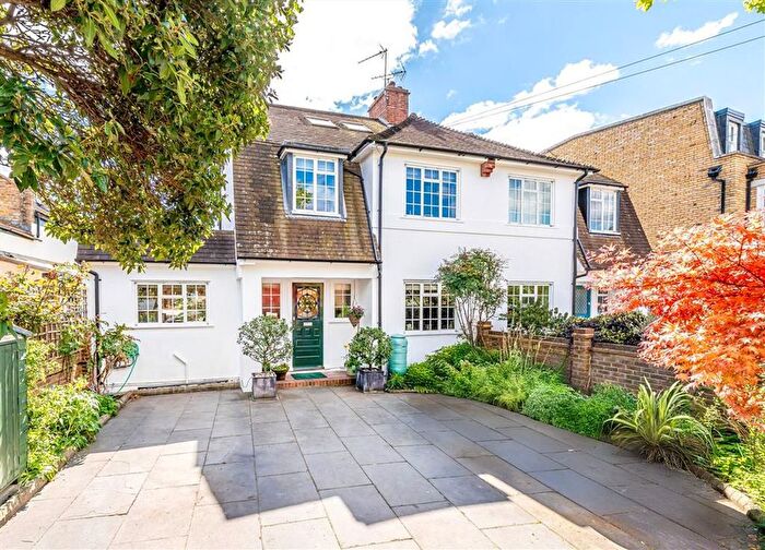 5 Bedroom Semi-detached House For Sale In St. Marks Road, Teddington, TW11
