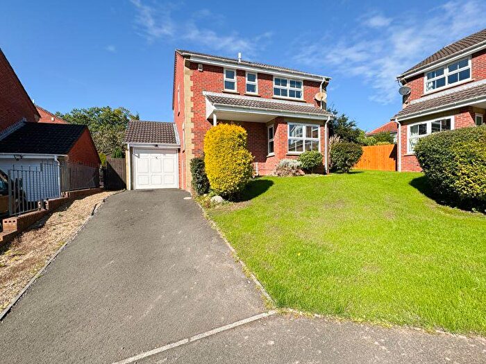 3 Bedroom Detached House To Rent In Beechwood, Rowlands Gill, NE39