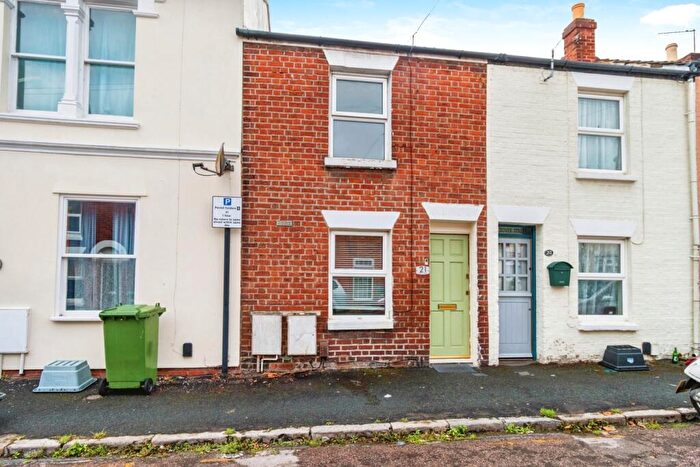 2 Bedroom Terraced House For Sale In Dover Street, Southampton, Hampshire, SO14
