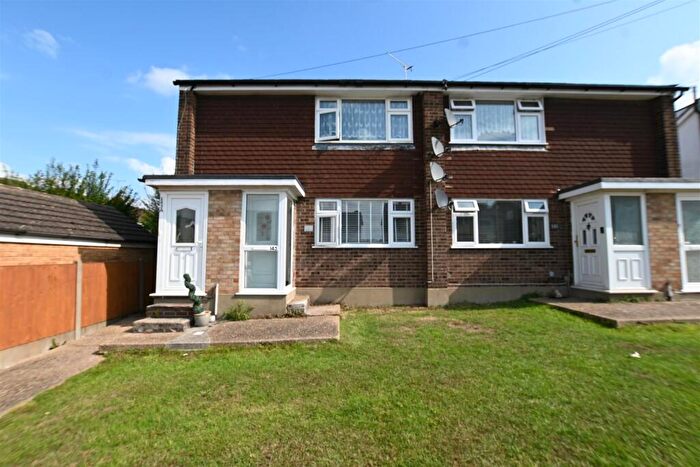2 Bedroom Apartment To Rent In Enquire Online Only -Chesterfield Avenue, Benfleet, SS7