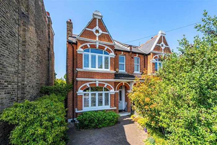 4 Bedroom Property For Sale In Cambridge Road, Teddington, TW11