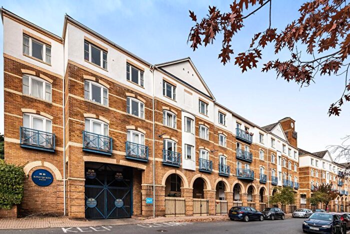 1 Bedroom Apartment To Rent In Rotherhithe Street, Rotherhithe, SE16