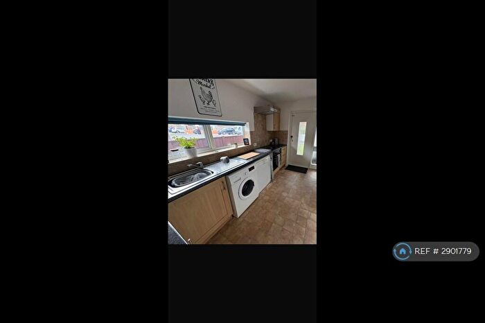 3 Bedroom Bungalow To Rent In Deerpark Road, Huntingdon, PE28