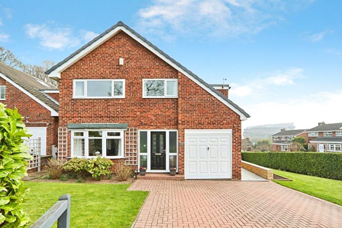 4 Bedroom Detached House For Sale In Hoyle Court Road, Baildon, Shipley, BD17