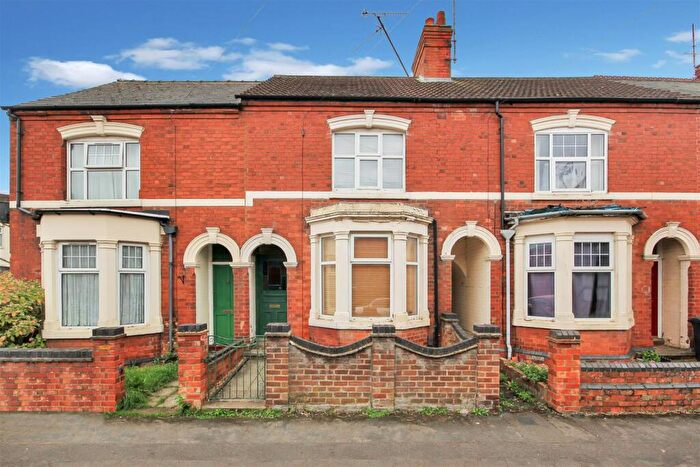 2 Bedroom Terraced House For Sale In Oakley Road, Rushden, NN10