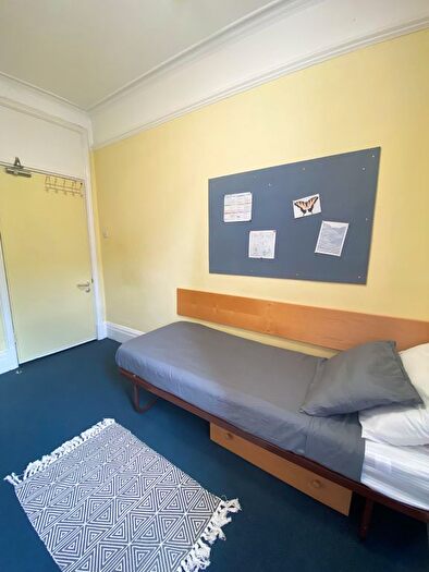 1 Bedroom Flat To Rent In A Brantingham Road, Manchester, M16