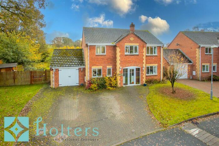 4 Bedroom Detached House For Sale In Oaktree View, Crossgates, Llandrindod Wells, LD1