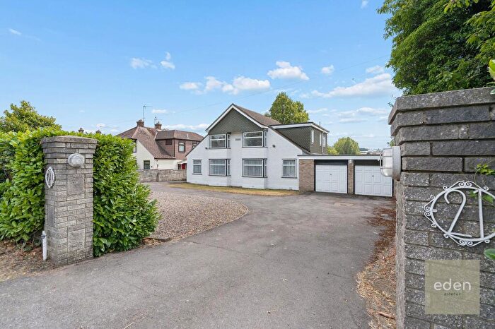 5 Bedroom Detached House For Sale In Tonbridge Road, Teston, ME18