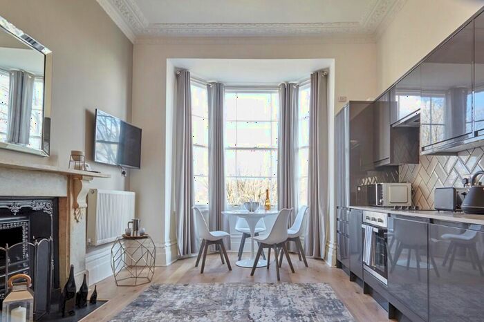 2 Bedroom Apartment To Rent In Dover Place, Bristol, BS8