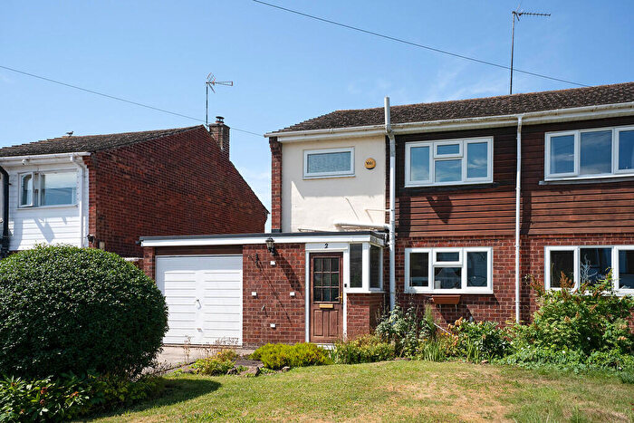 3 Bedroom Semi-Detached House For Sale In Kineton, CV35