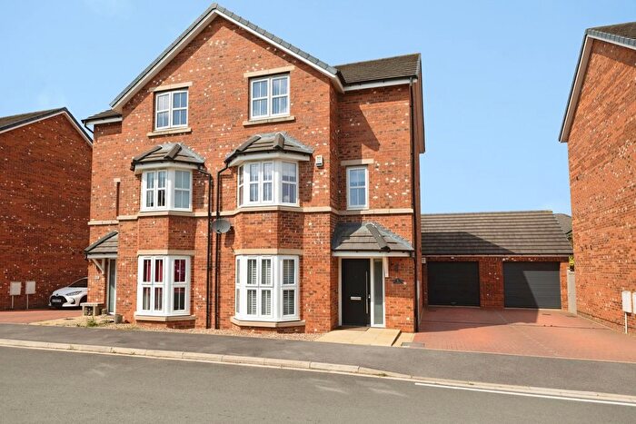 3 Bedroom Town House For Sale In Elms Way, Yarm, TS15