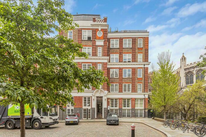 1 Bedroom Flat To Rent In Bartholomew Close, London, EC1A