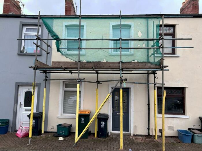 2 Bedroom Terraced House To Rent In Jenkins Street, NP19