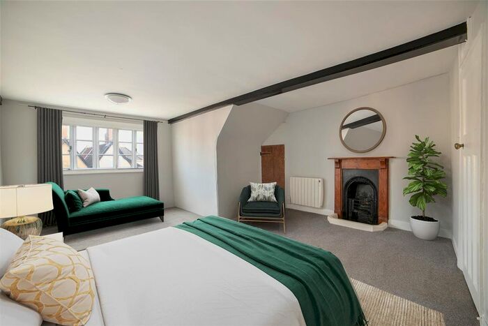3 Bedroom Flat To Rent In Opposite The Cathedral, Norwich, NR3