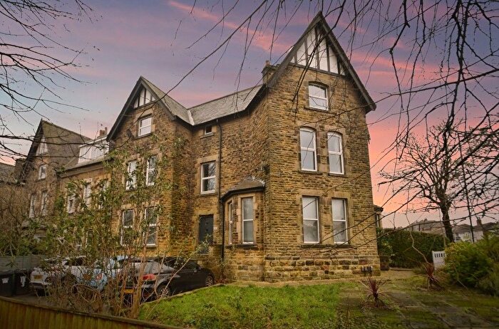 2 Bedroom Flat To Rent In Knaresborough Road, Harrogate, HG2