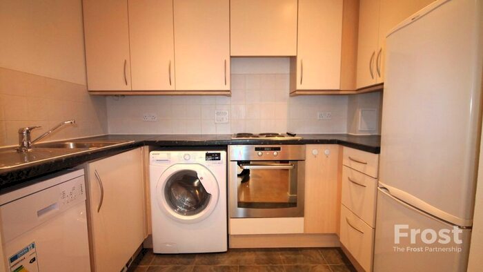 2 Bedroom Flat To Rent In Highfield Road, Feltham, TW13