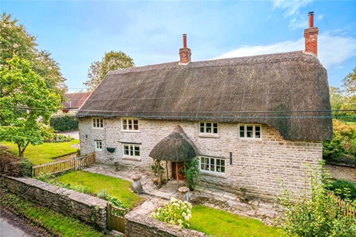 4 Bedroom Detached House For Sale In South Barrow, Somerset, BA22