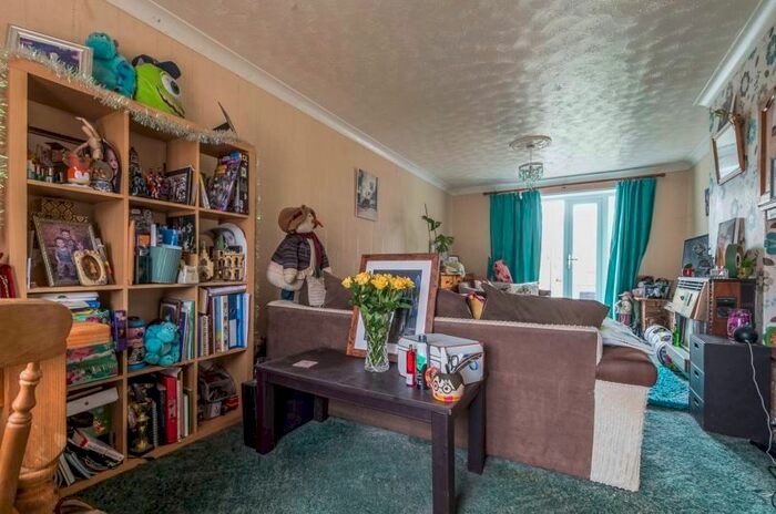 3 Bedroom Terraced House For Sale In Monnow Way, Bettws, Newport, NP20