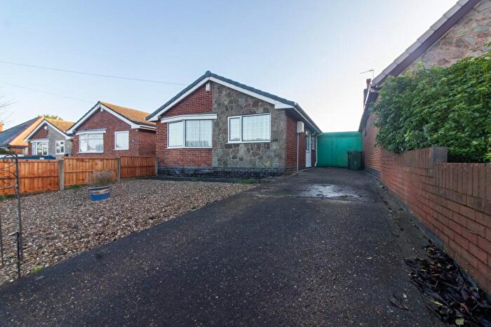2 Bedroom Detached Bungalow For Sale In Colby Drive, Thurmaston, Leicester, LE4